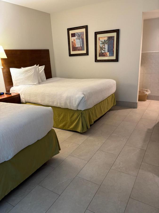  | Gulfview Hotel - On the Beach