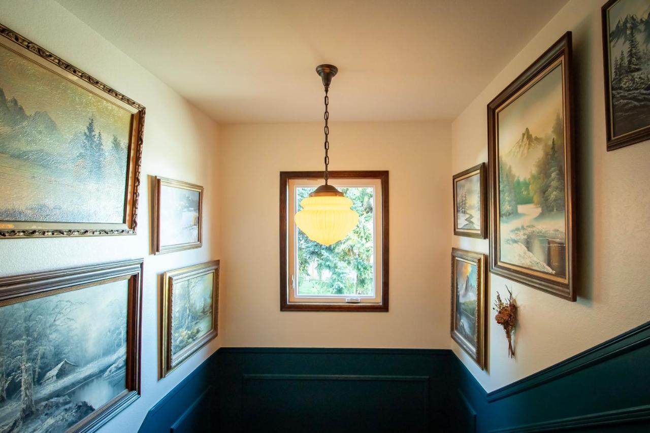 | Hotel Packwood