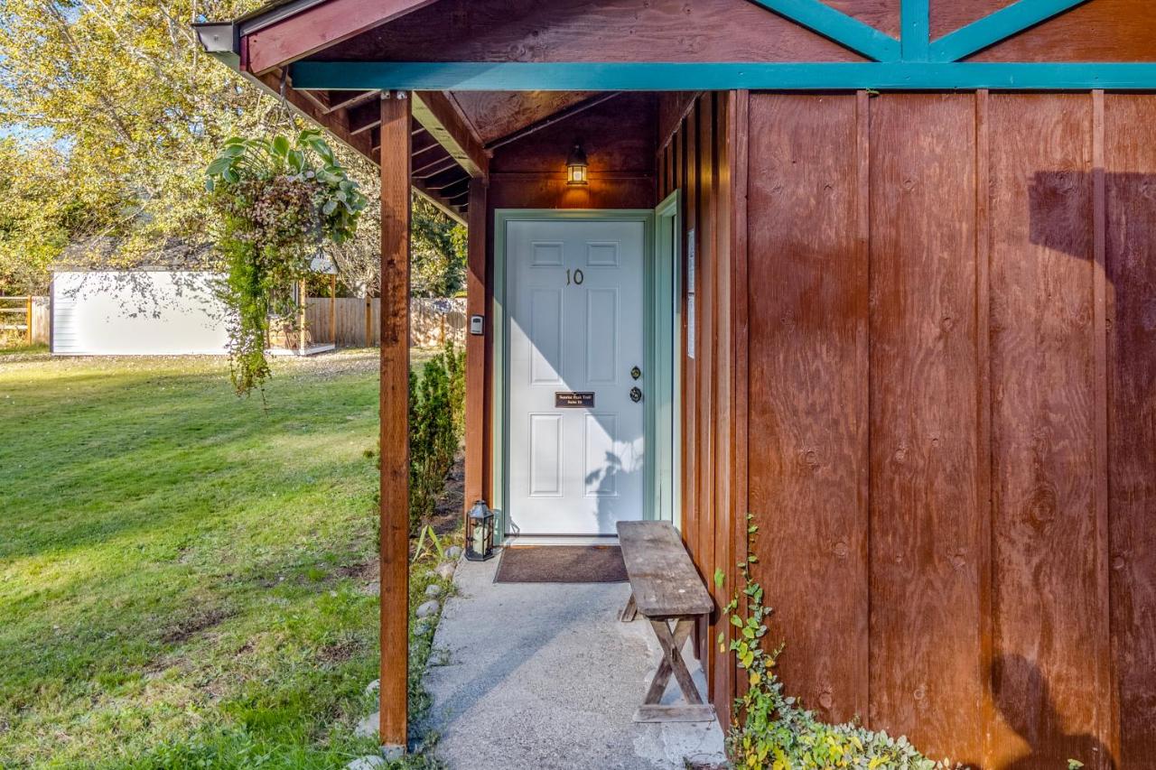 | Hotel Packwood
