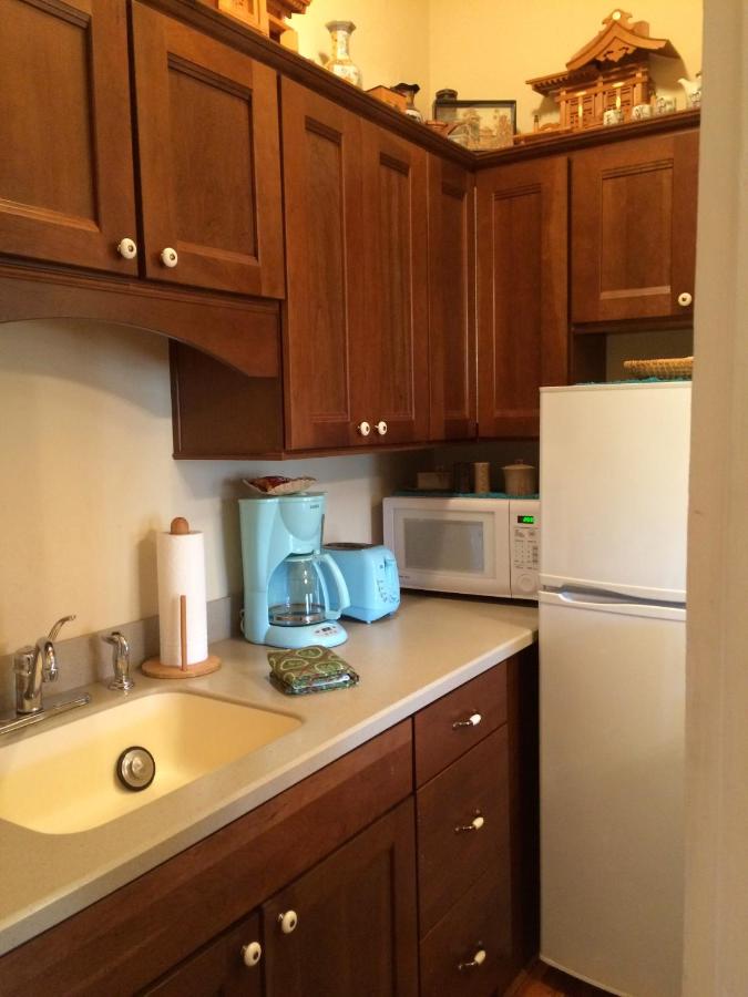 | Calhoun House Inn & Suites