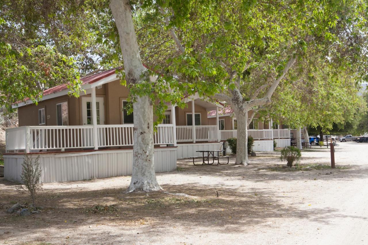 | Soledad Canyon Studio Cabin 19
