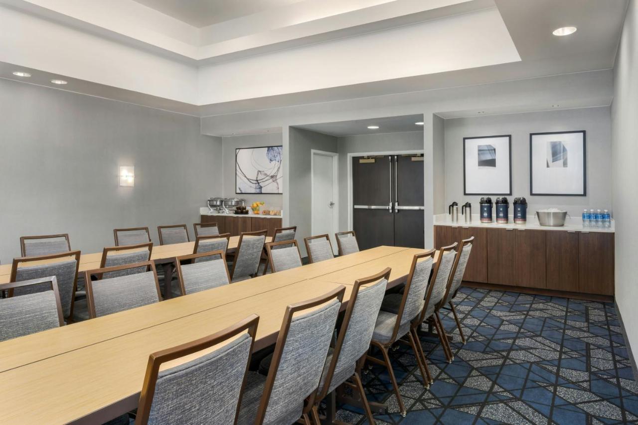 | Courtyard by Marriott Chattanooga Downtown