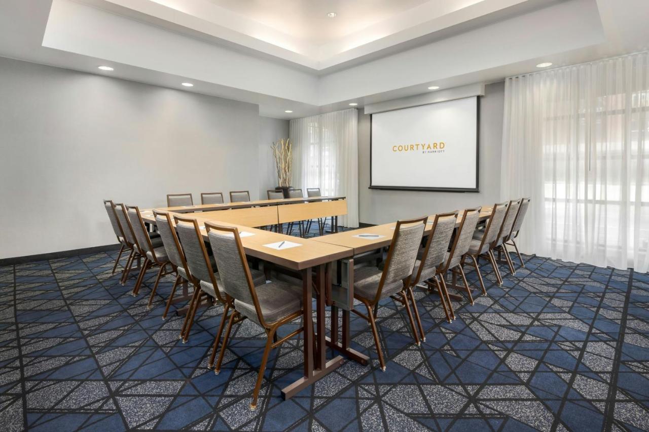| Courtyard by Marriott Chattanooga Downtown