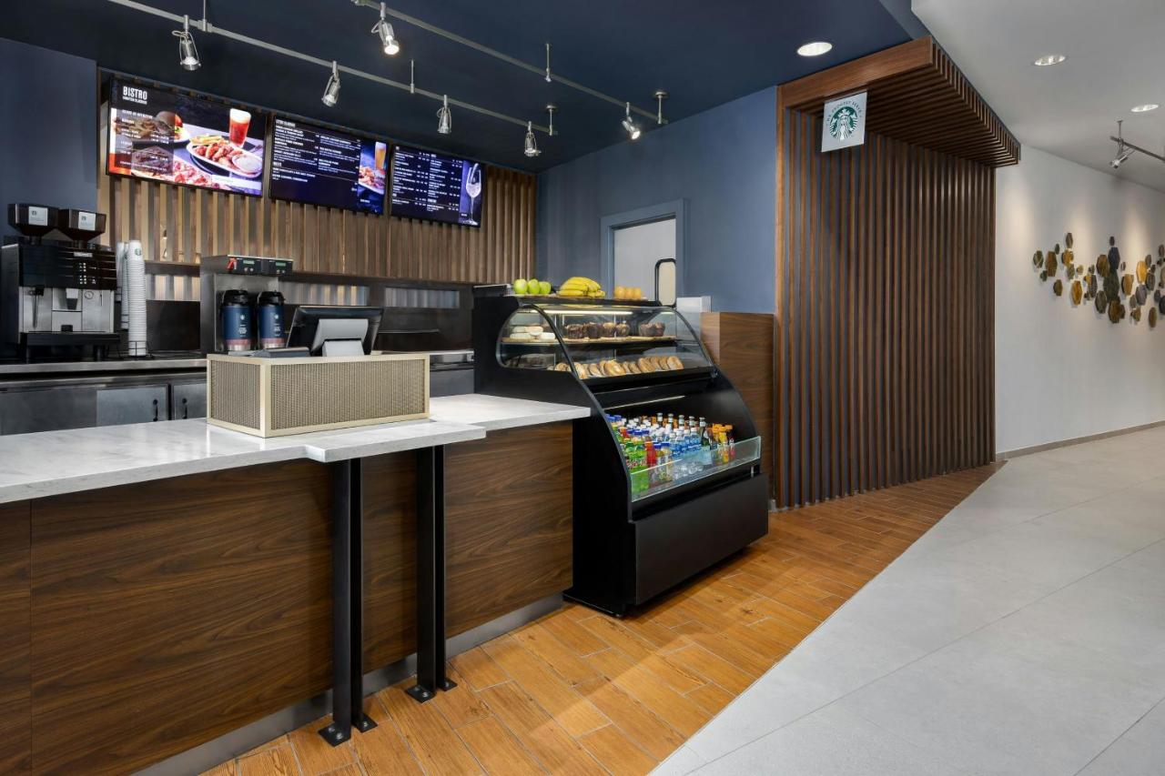 | Courtyard by Marriott Chattanooga Downtown