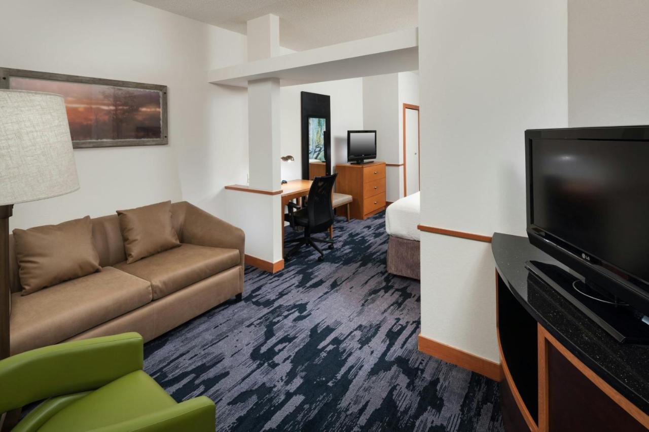 | Fairfield Inn & Suites by Marriott Wilmington