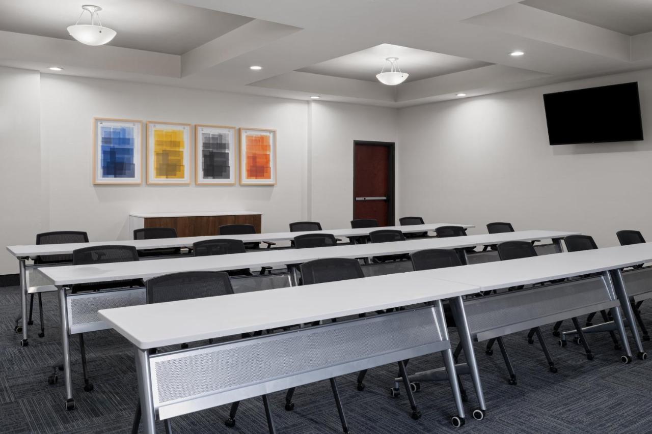 | Holiday Inn Express &Suites Snyder, an IHG Hotel