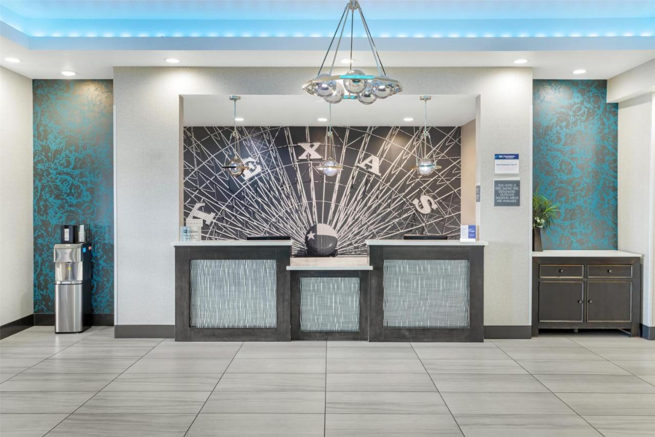 | Best Western Plus Waller Hotel