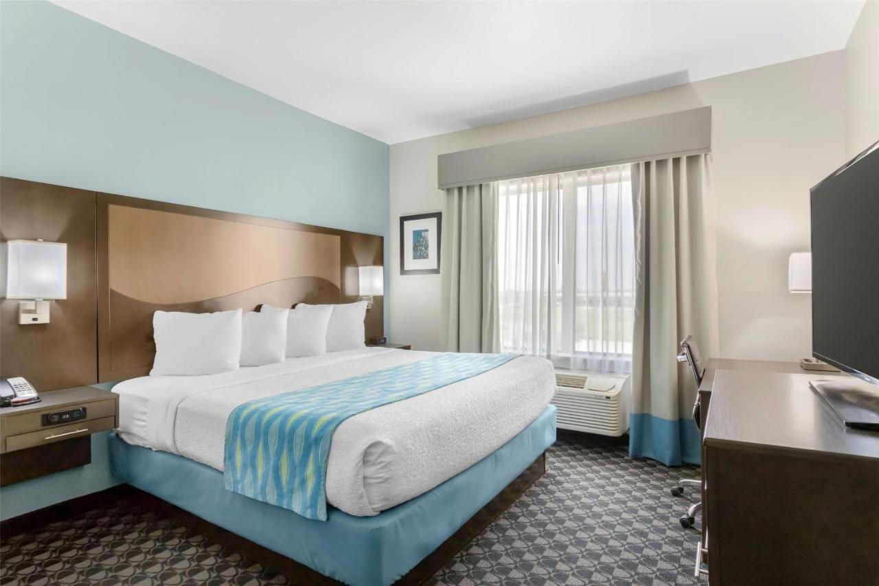 King Suite - Non-Smoking at Best Western Plus Waller Hotel