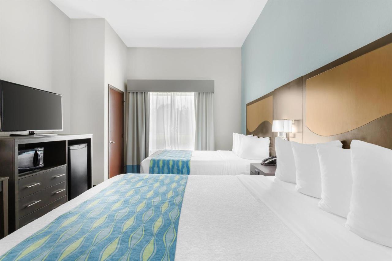 | Best Western Plus Waller Hotel