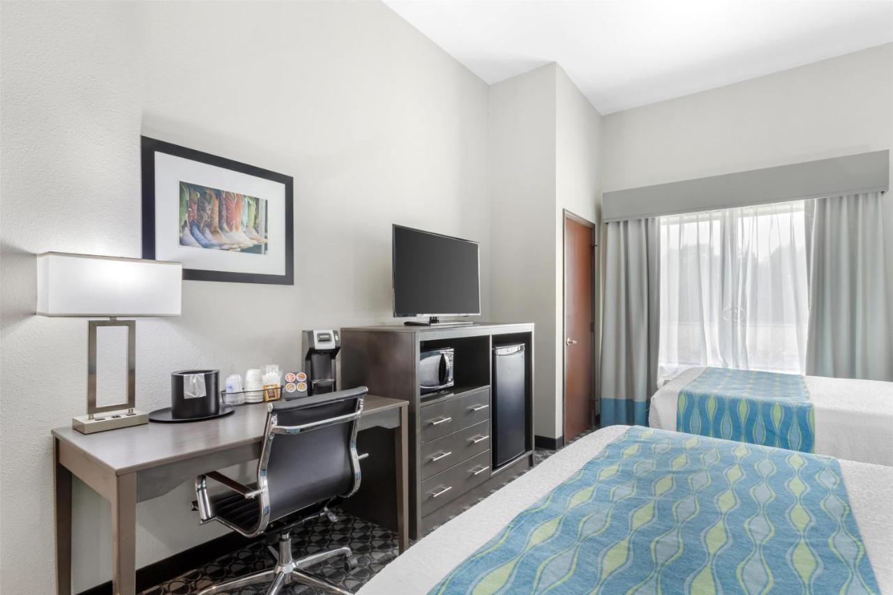 | Best Western Plus Waller Hotel
