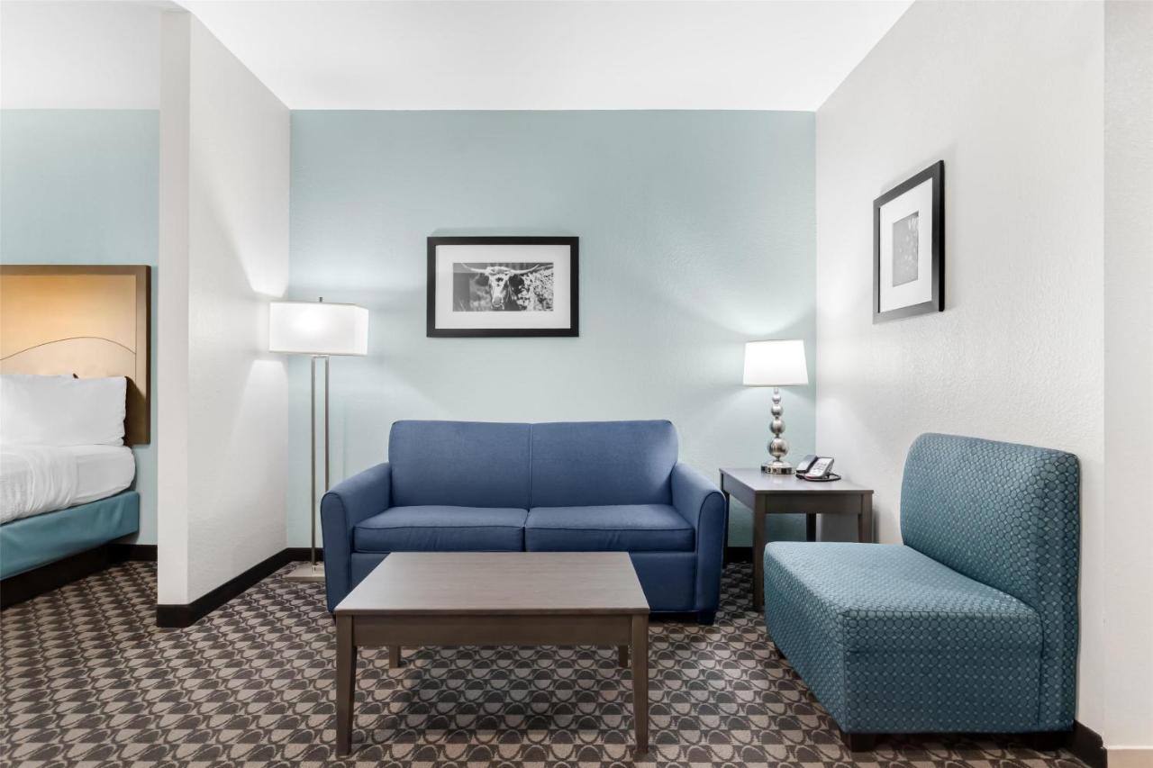 Queen Suite with Two Queen Beds with Sofa Bed at Best Western Plus Waller Hotel