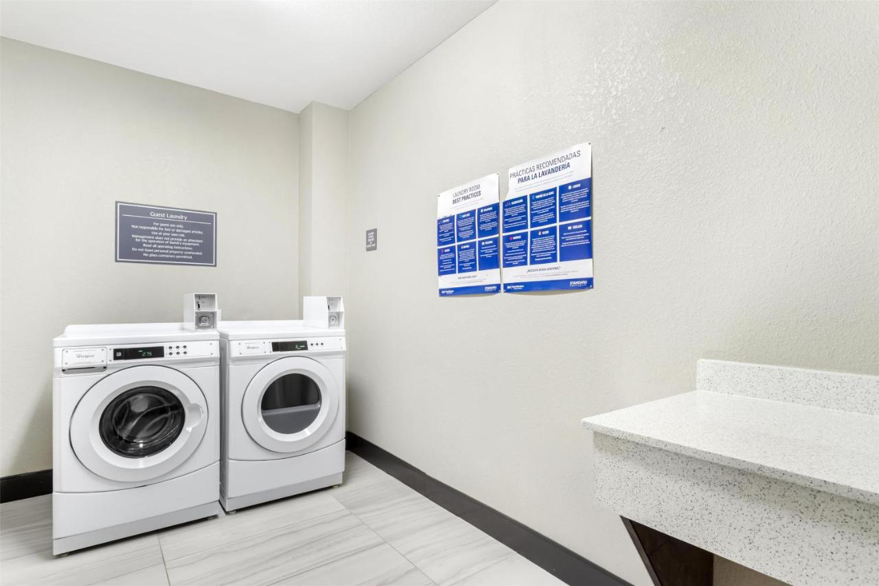 | Best Western Plus Waller Hotel
