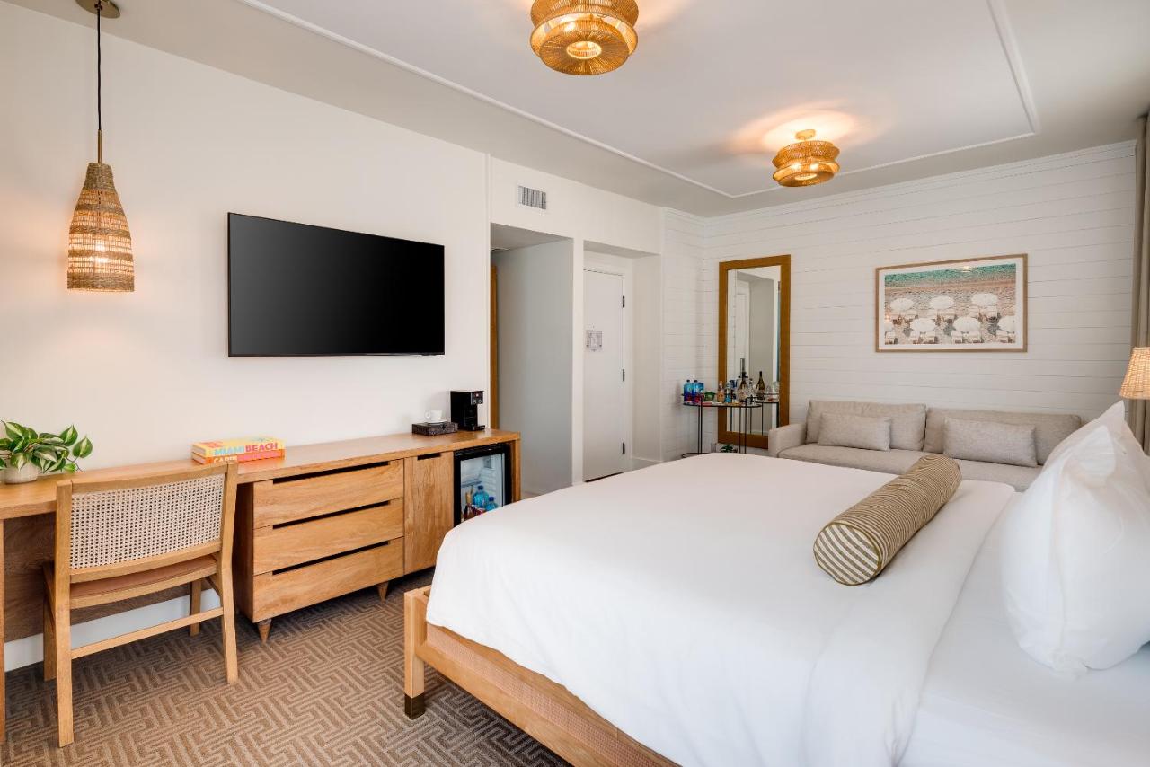 Junior Suite Park View King at Liberty Park Hotel South Beach