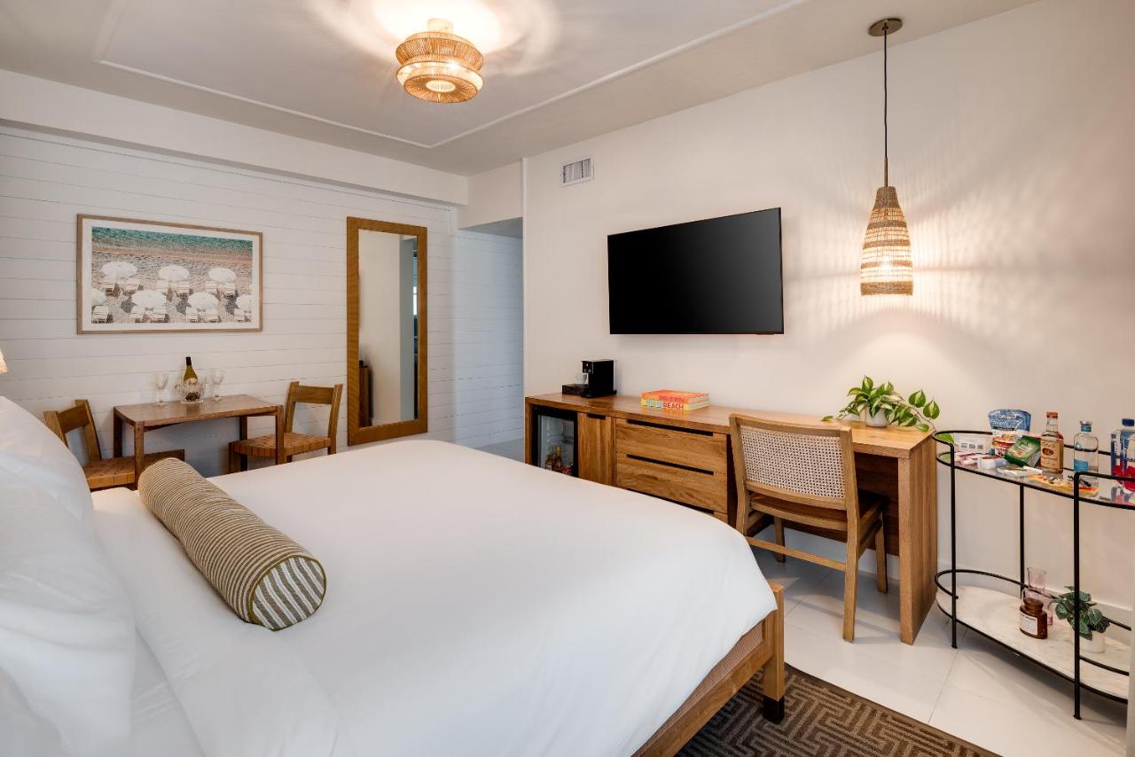 Accessible Standard King at Liberty Park Hotel South Beach