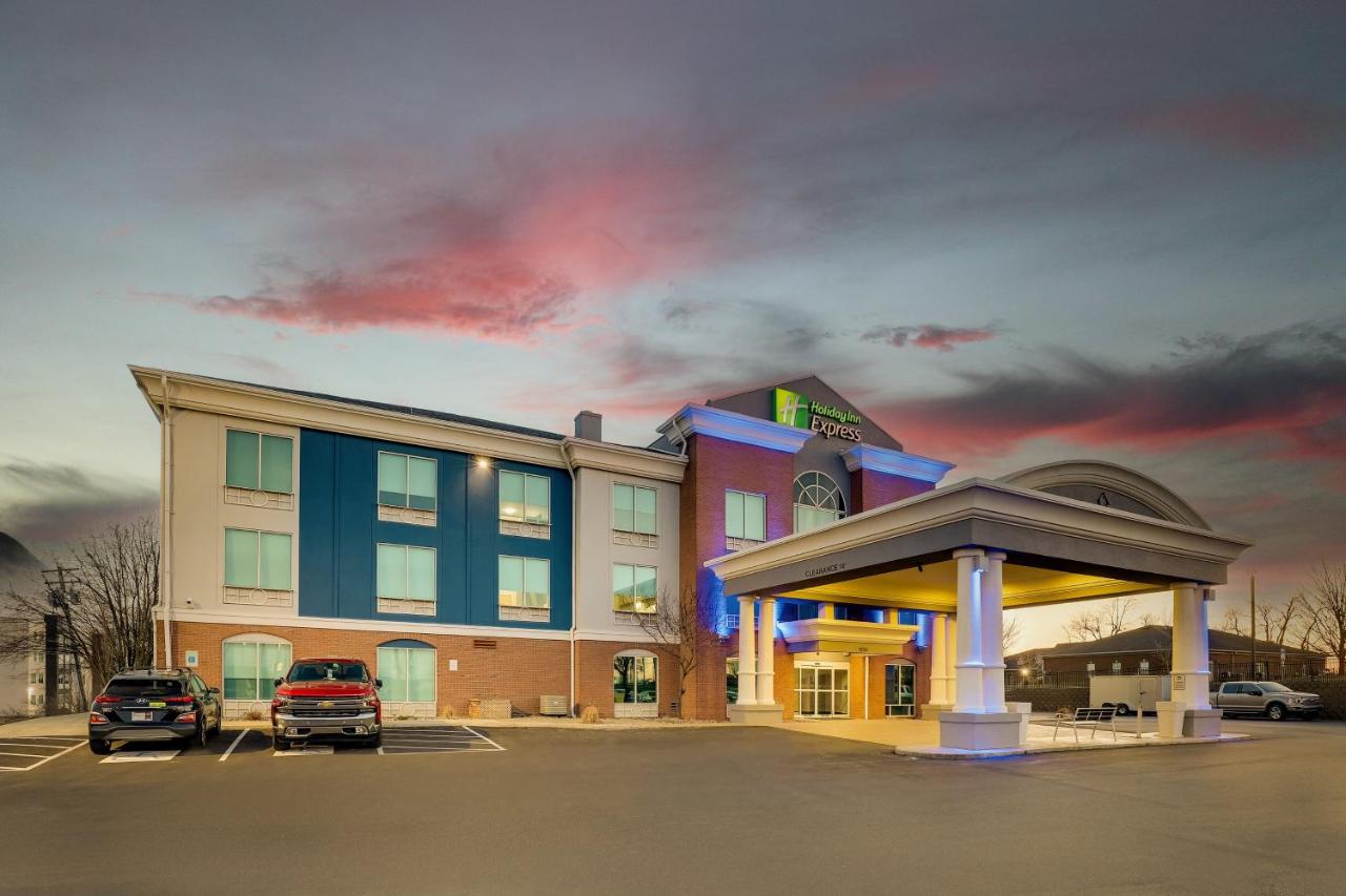  | Holiday Inn Express & Suites Richmond, an IHG Hotel