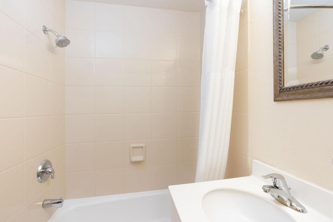 Queen Room with Two Queen Beds - Accessible/Non-Smoking at Quality Inn Havre