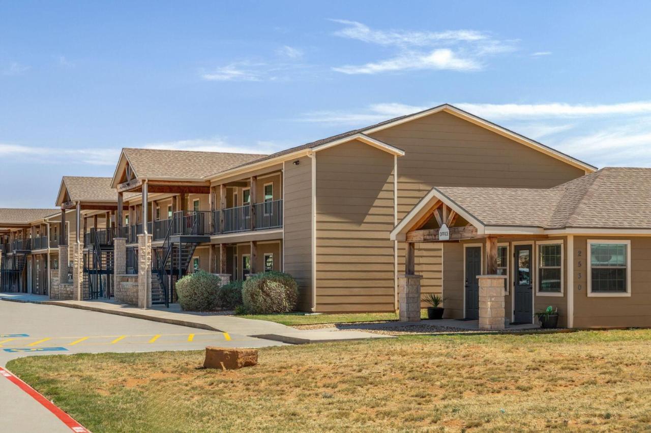| Eagles Den Suites at Andrews