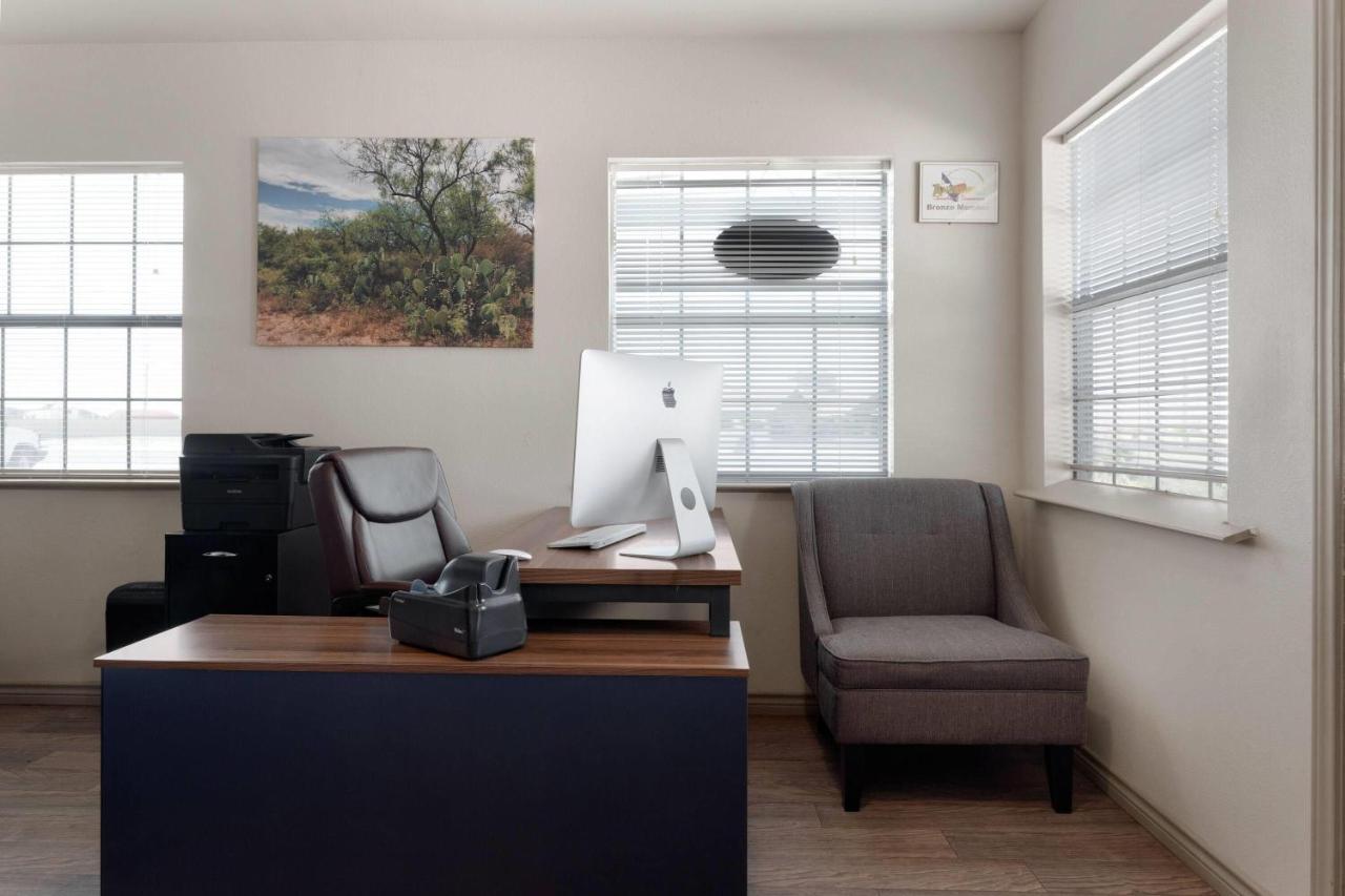 | Eagles Den Suites at Andrews