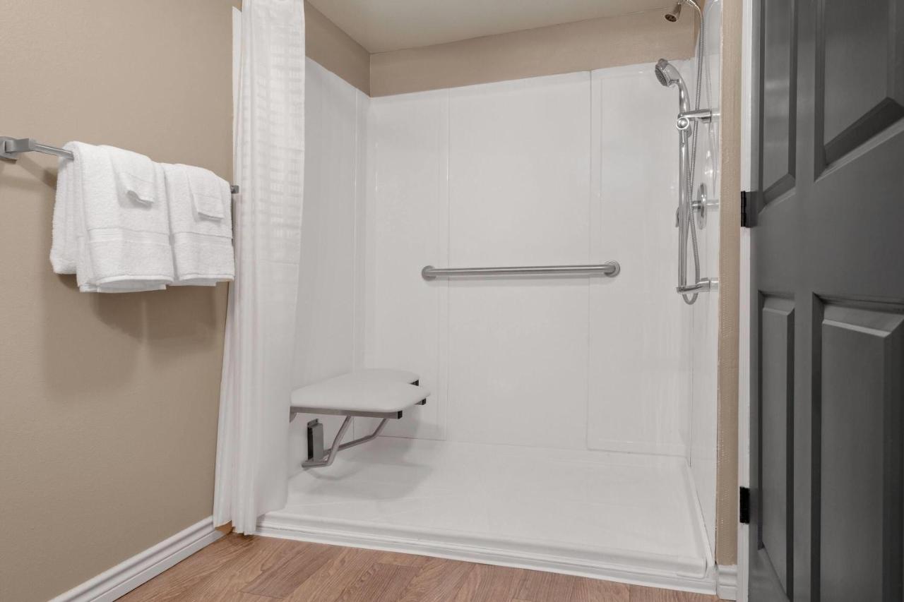 | Eagles Den Suites at Andrews