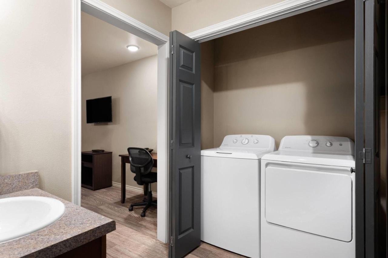| Eagles Den Suites at Andrews