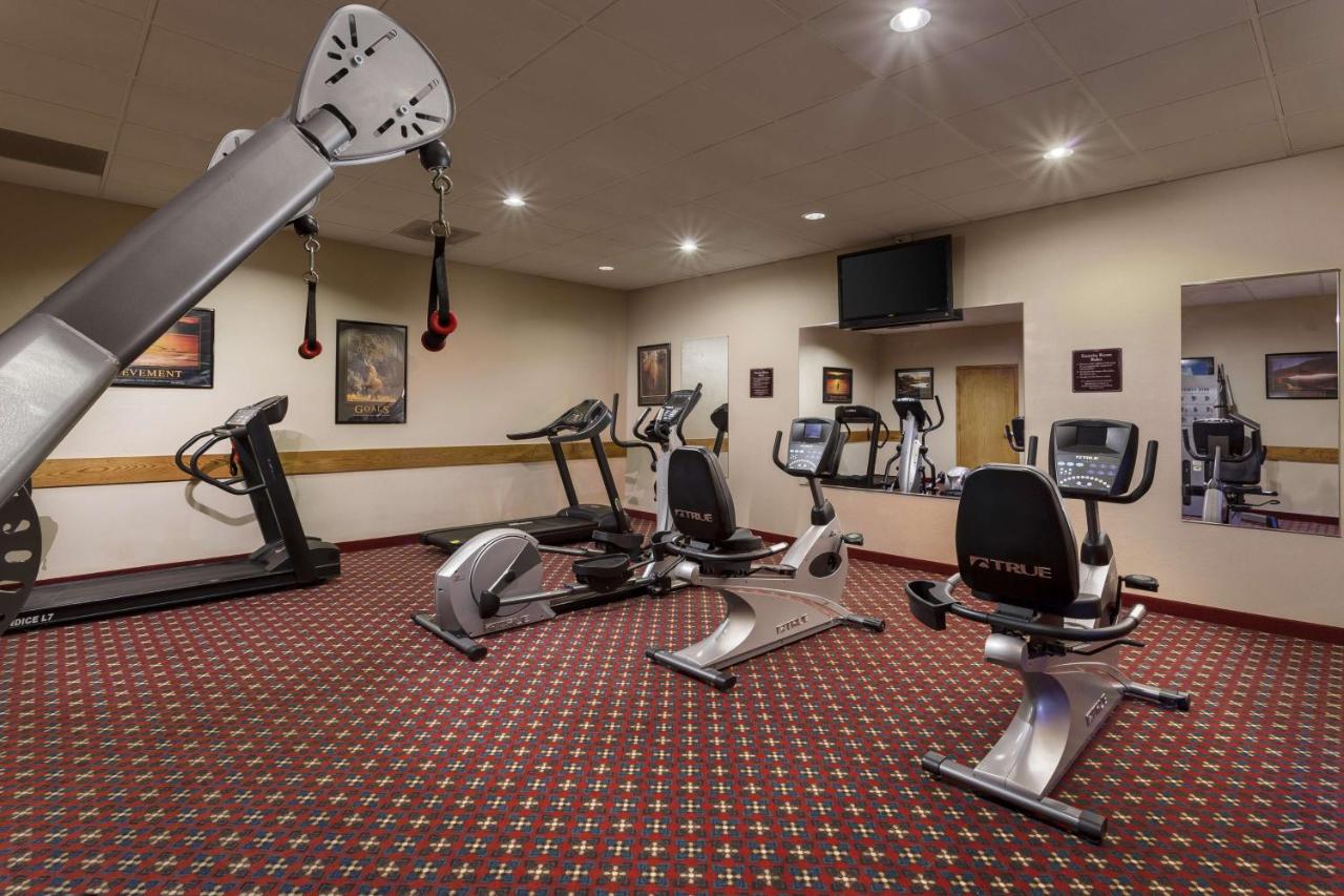 Roosevelt Grand Dakota, SureStay Collection by Best Western