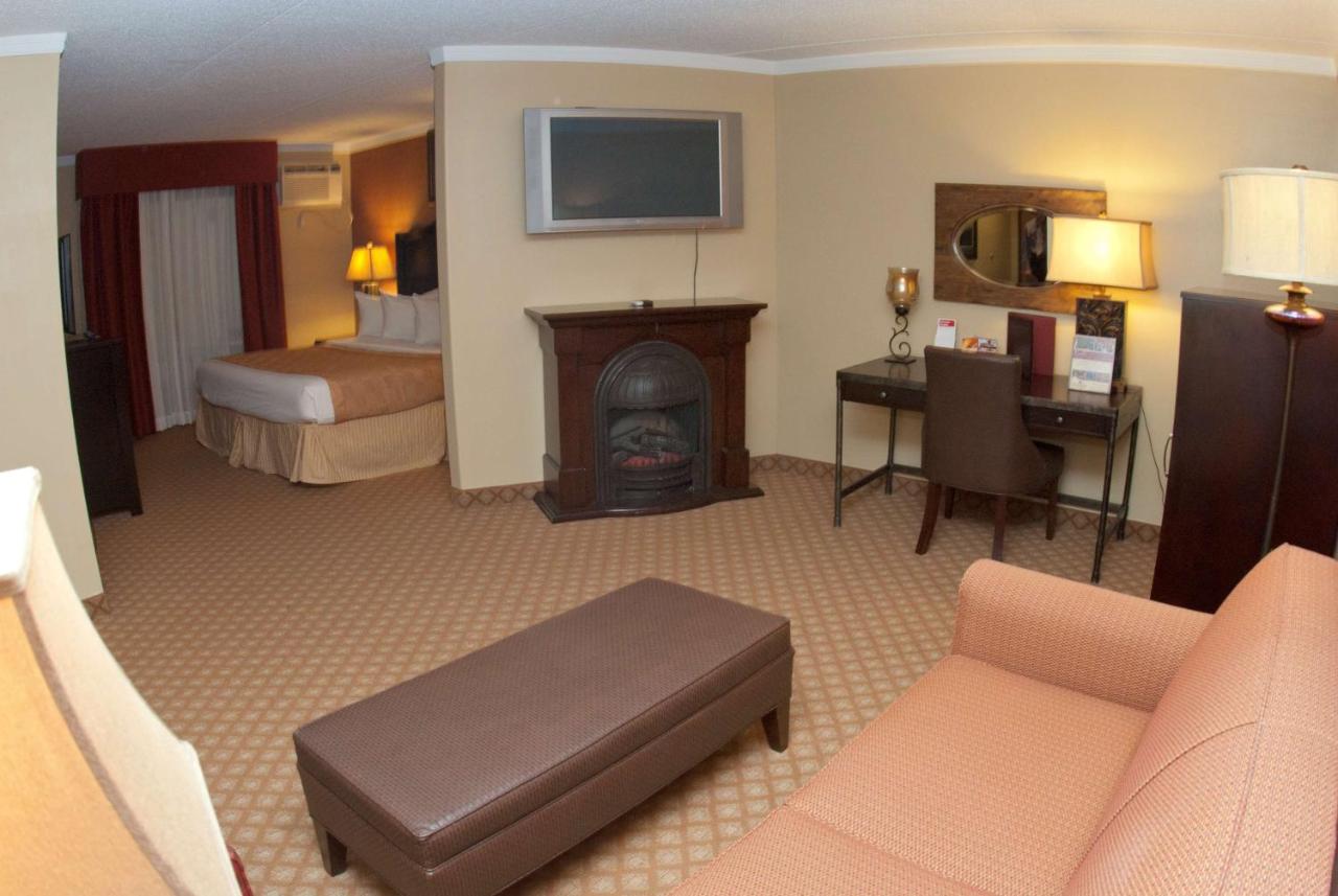 Roosevelt Grand Dakota, SureStay Collection by Best Western