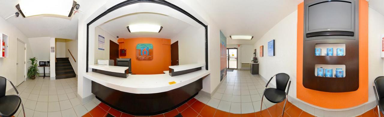 | Motel 6-South Haven, KS