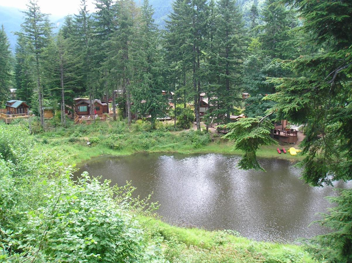 | Mount Hood Village Yurt 1