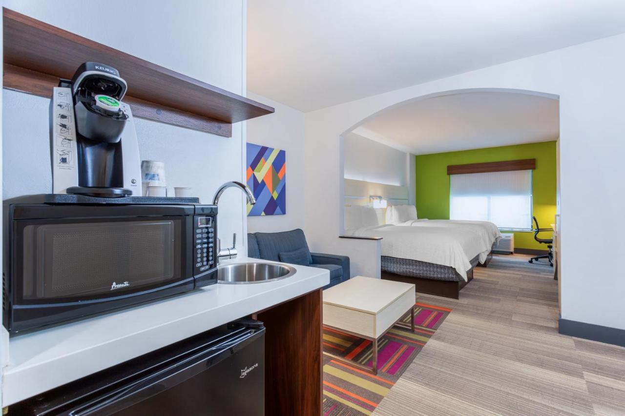 Double Queen Suite with Bathtub - Accessible Non Smoking at Holiday Inn Express & Suites, International Drive by IHG