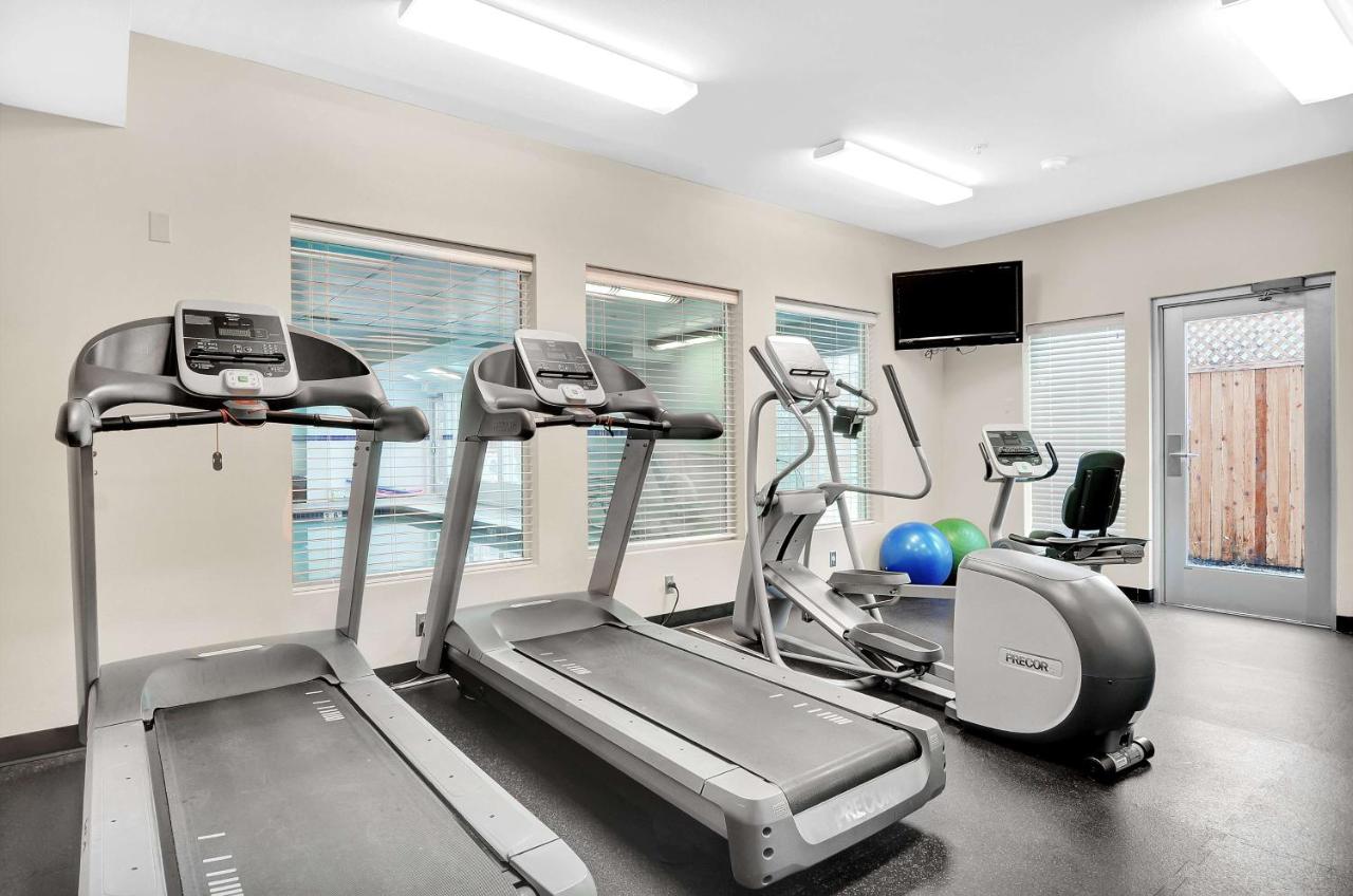 | Executive Residency by Best Western Navigator Inn & Suites