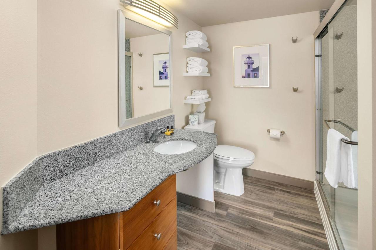 | Executive Residency by Best Western Navigator Inn & Suites