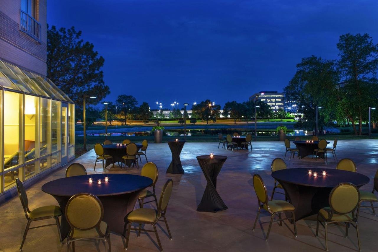  | Sheraton Suites Chicago Elk Grove