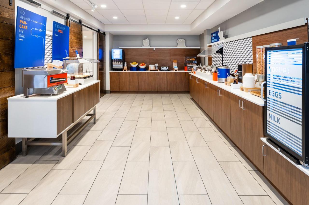  | Holiday Inn Express & Suites Flowood, an IHG Hotel