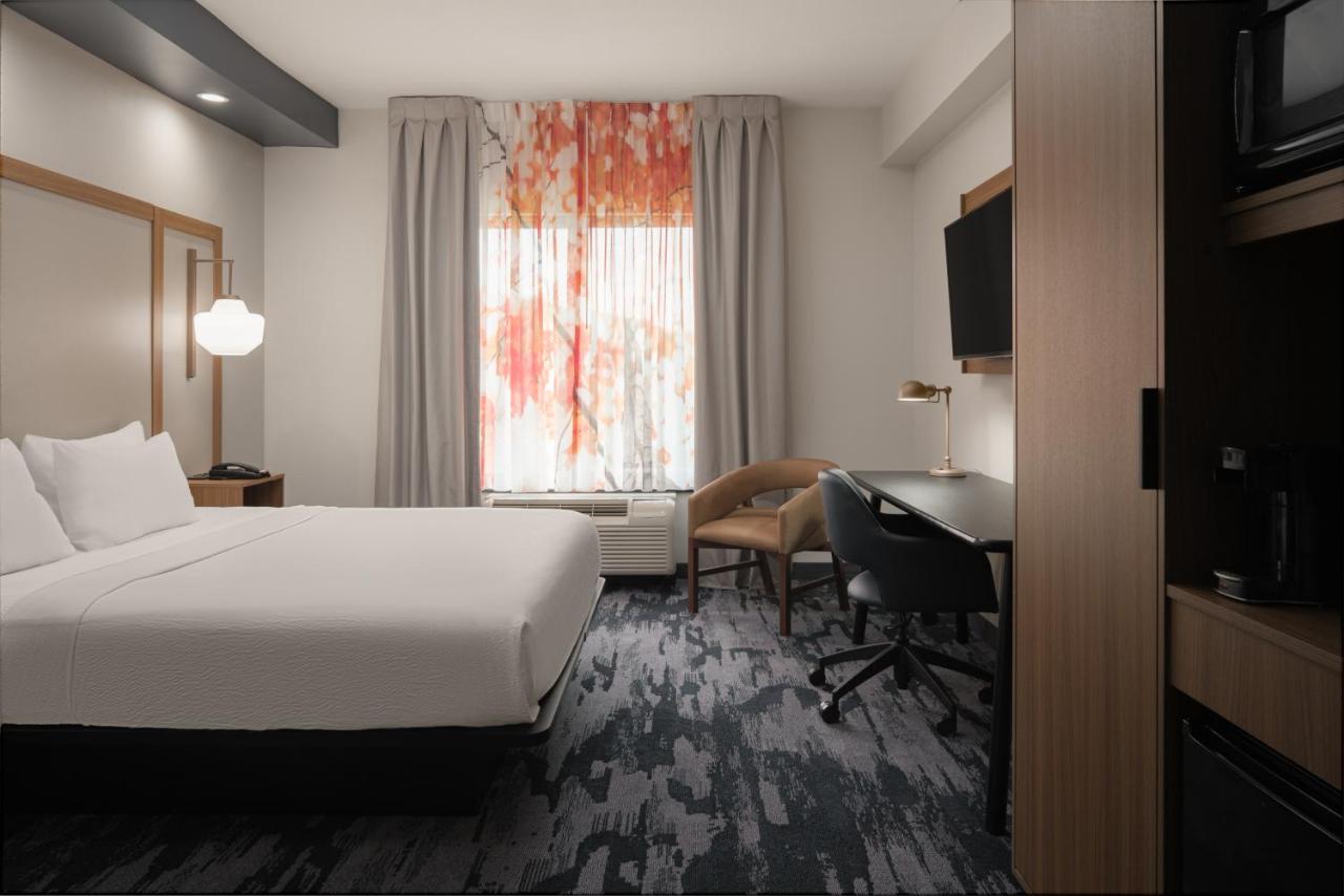 | Fairfield Inn & Suites by Marriott Cleveland