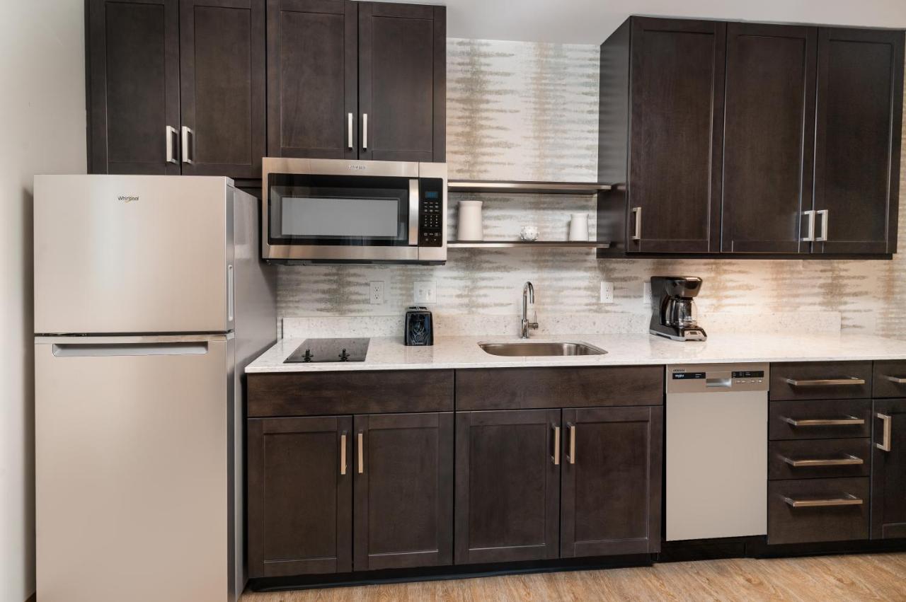 1 Bedroom Suite, 2 Queen, Sofa bed, City view, Corner room at Residence Inn by Marriott Grand Rapids Downtown