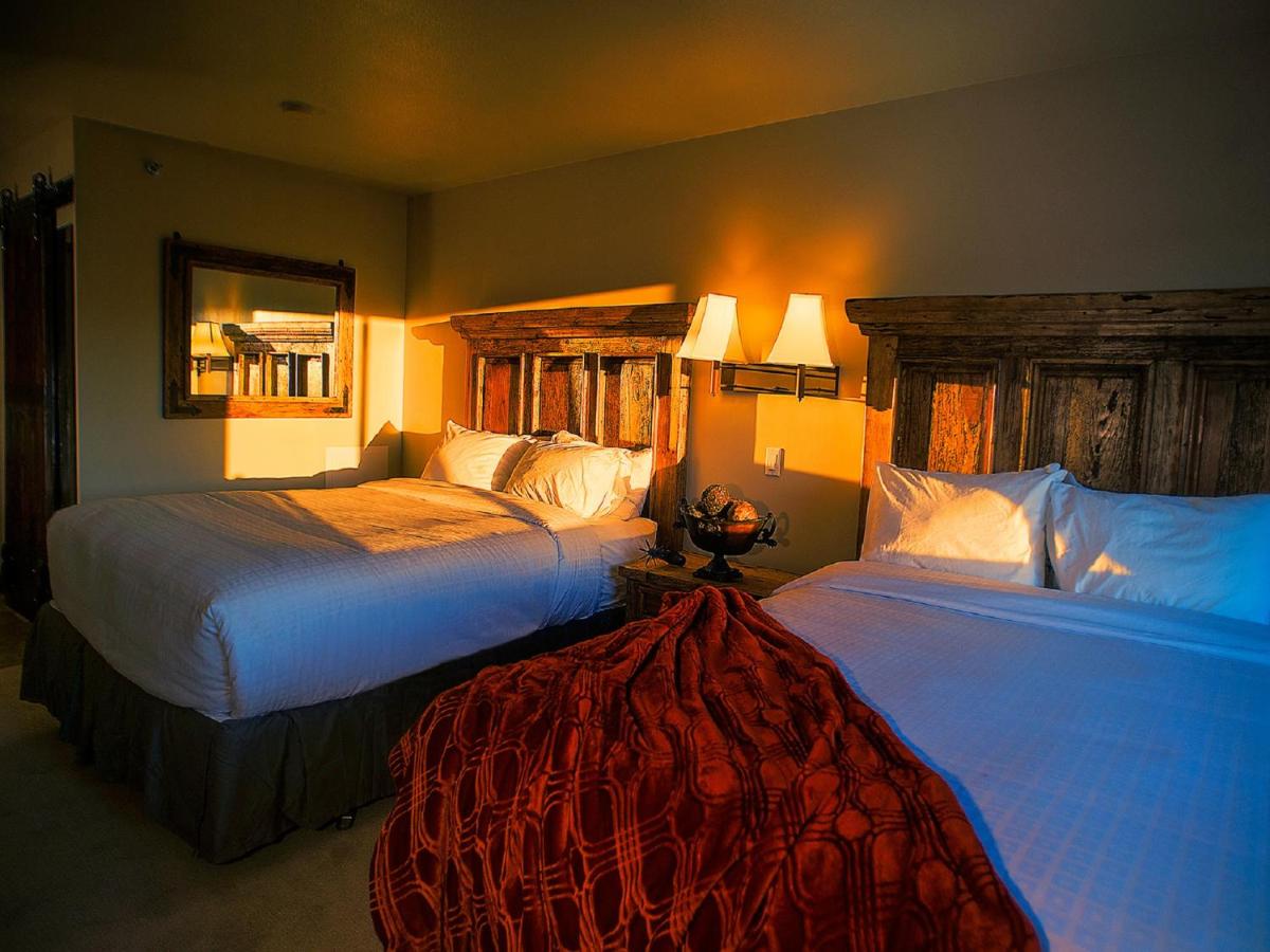  | Hotel Parker at Quarter Circle 7