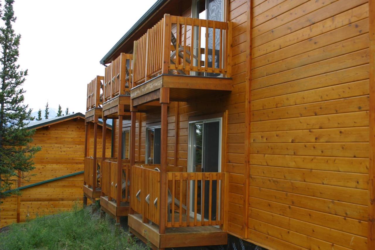 | Denali Grizzly Bear Resort