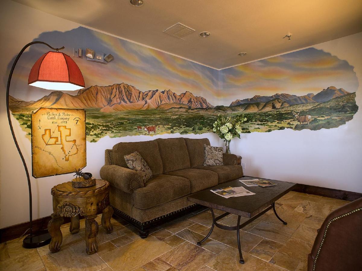  | Hotel Parker at Quarter Circle 7
