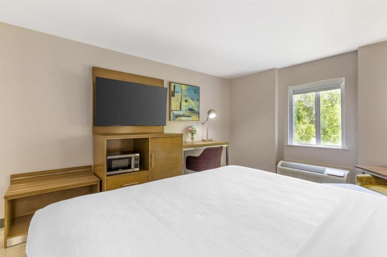 King Room with Mobility Accessible Roll-In Shower at Best Western Plus Raleigh Crabtree Valley Hotel