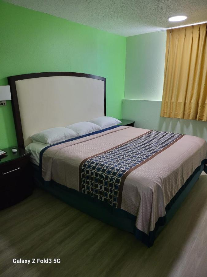 | Value Inn & Suites Salina