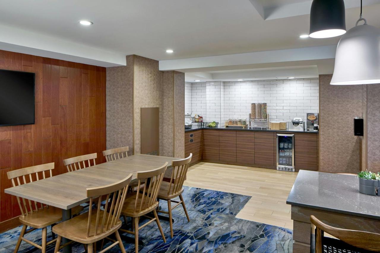  | Fairfield Inn by Marriott Rochester East