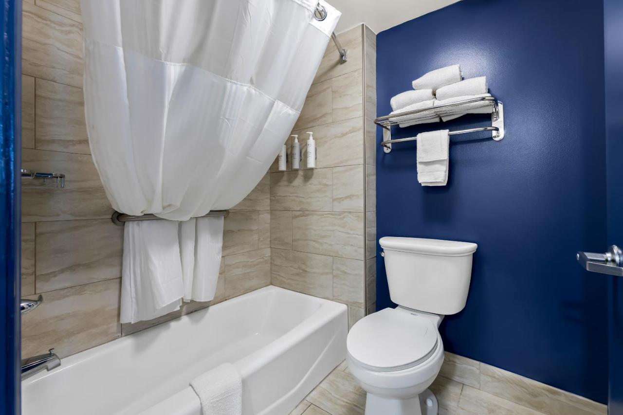  | Best Western Cypress Creek