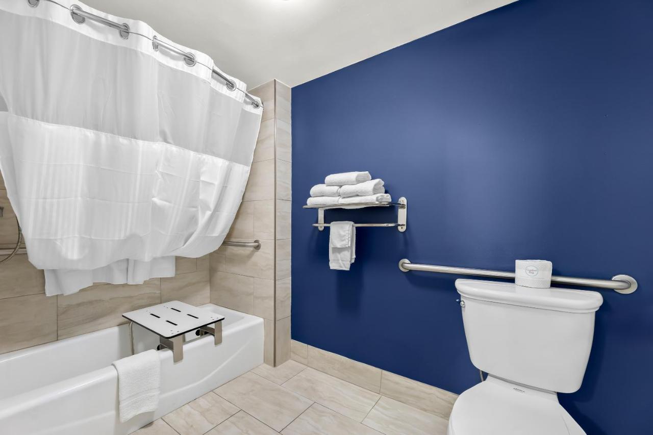  | Best Western Cypress Creek
