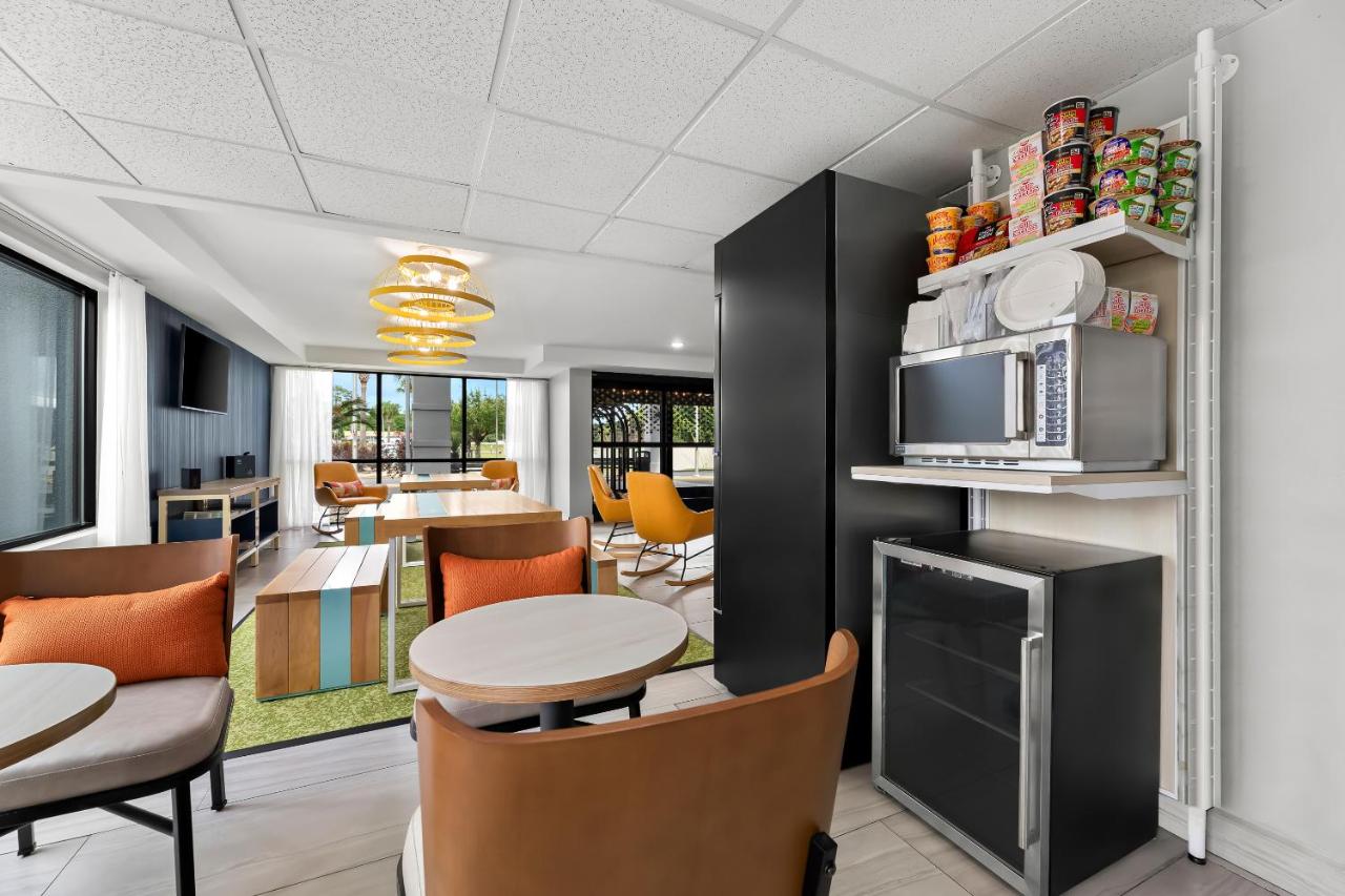  | Best Western Cypress Creek