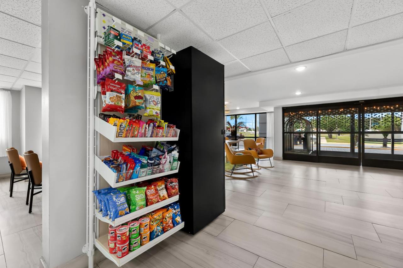  | Best Western Cypress Creek