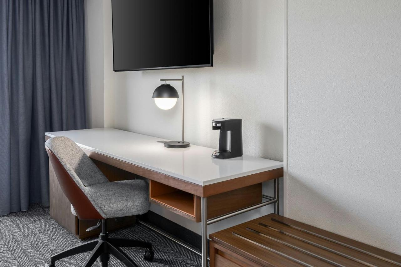 | Courtyard by Marriott Chattanooga Downtown
