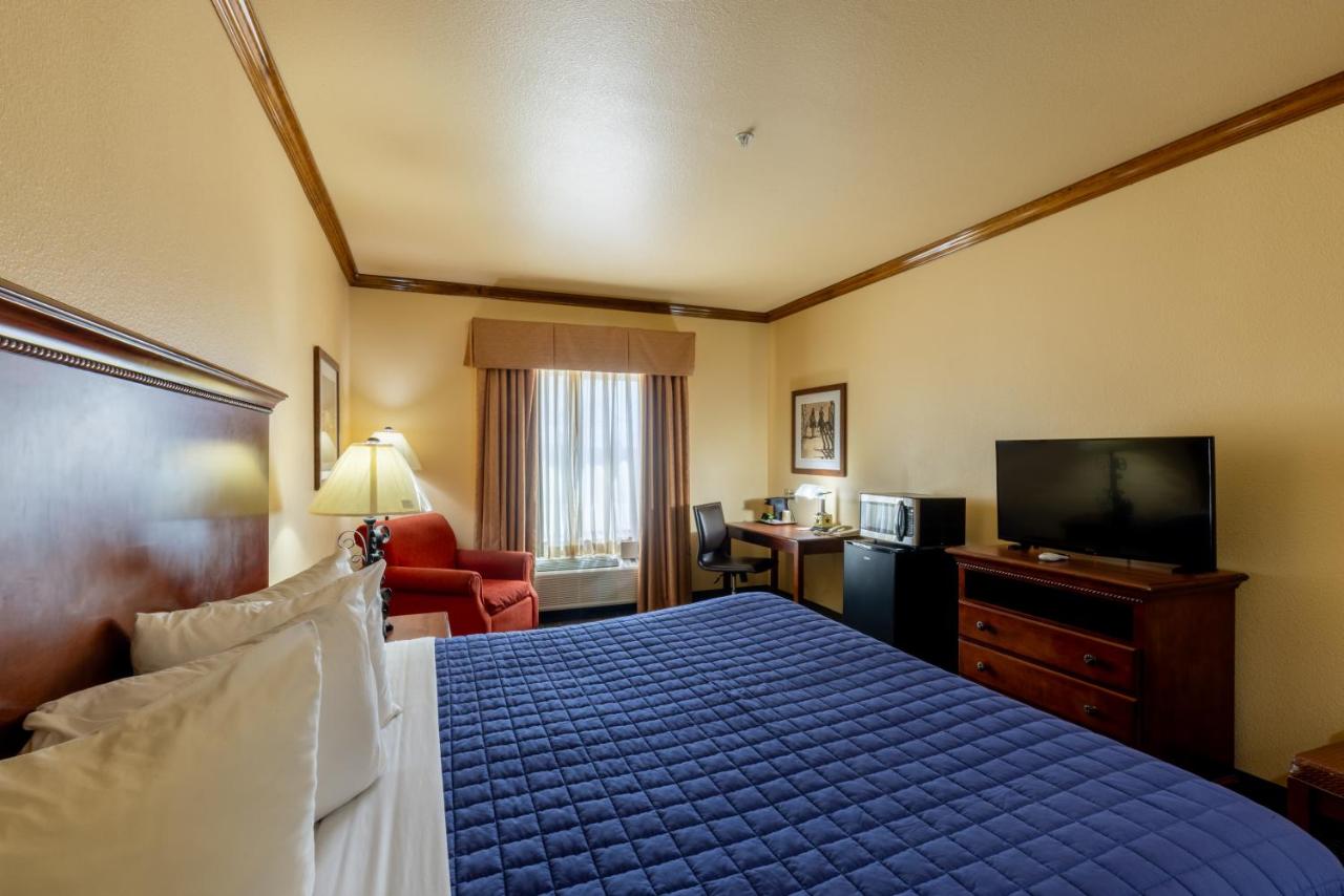 | Hotel Texas Hallettsville