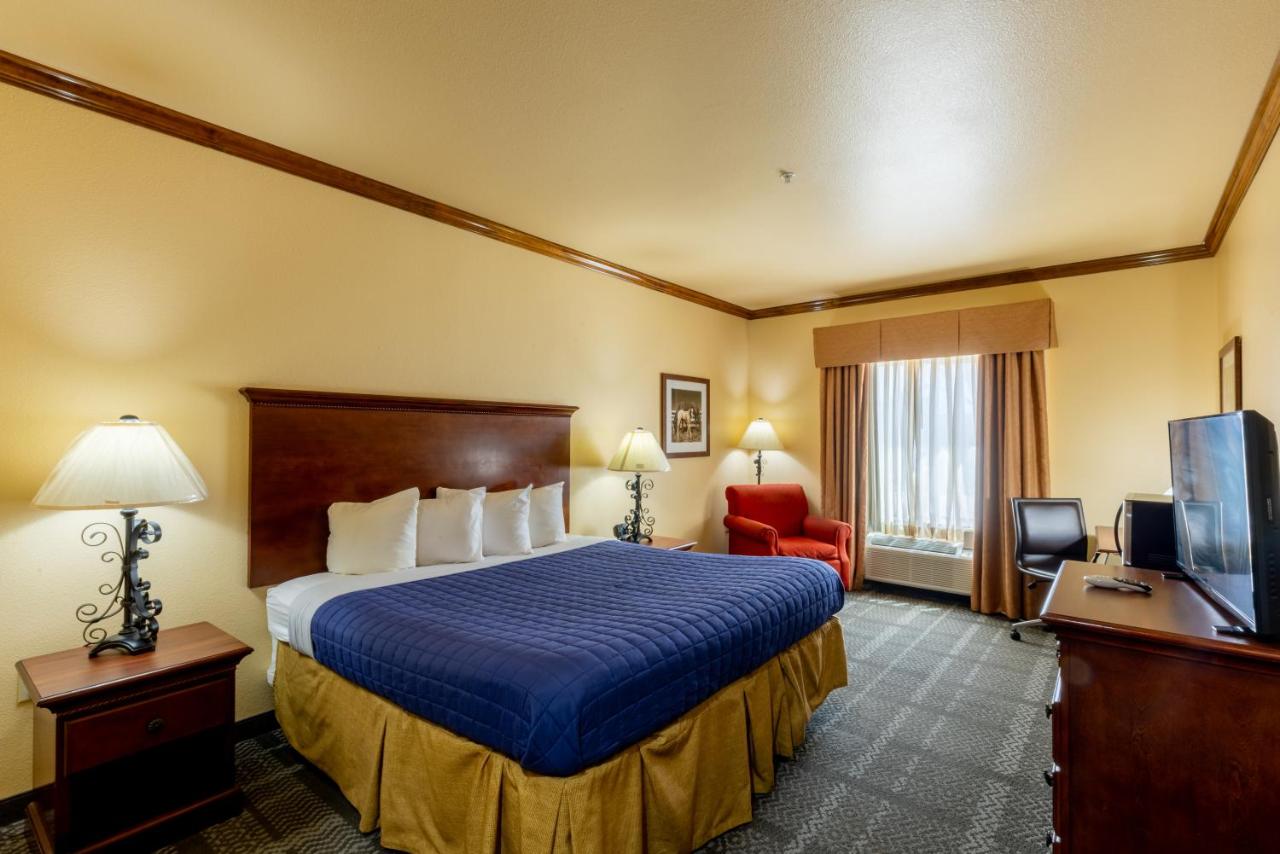 | Hotel Texas Hallettsville