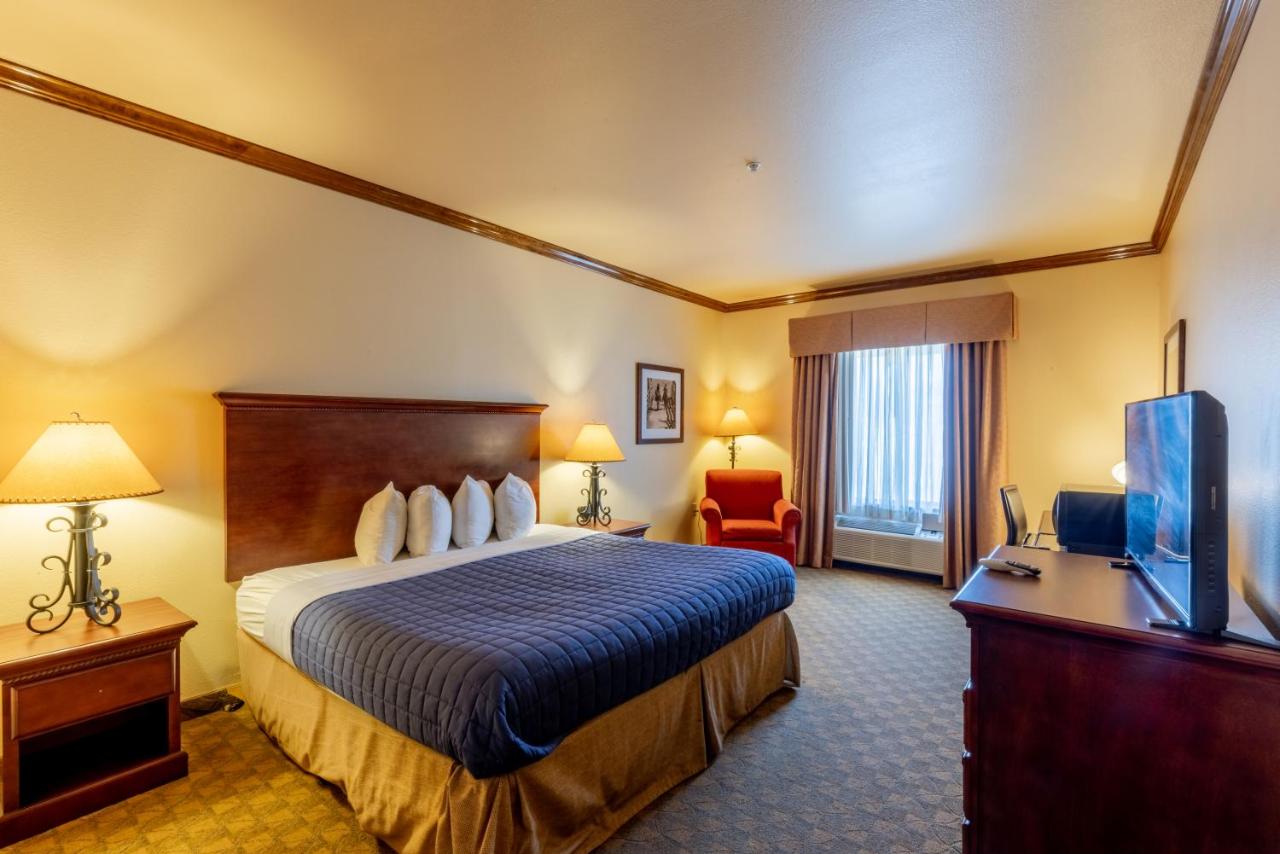 | Hotel Texas Hallettsville