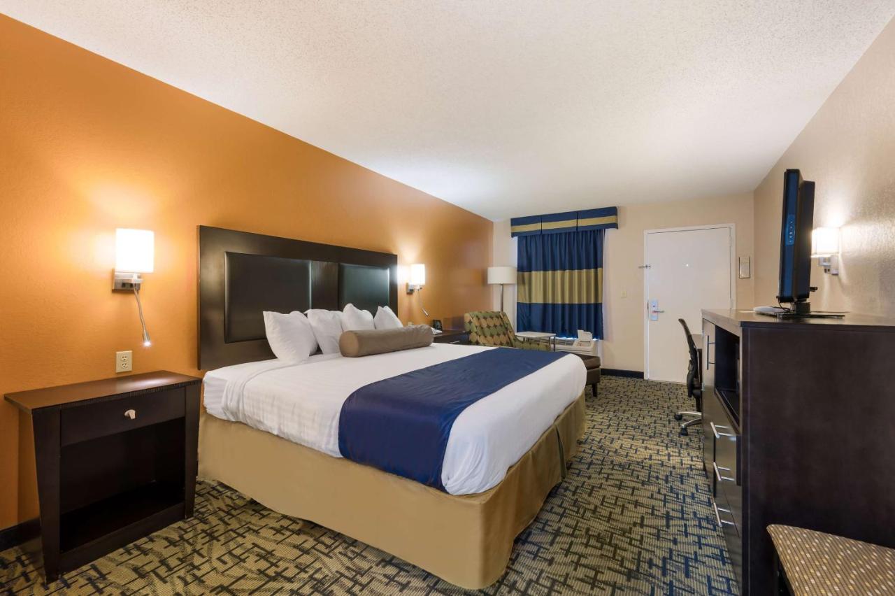 King Room - Smoking  at SureStay Hotel by Best Western Meridian